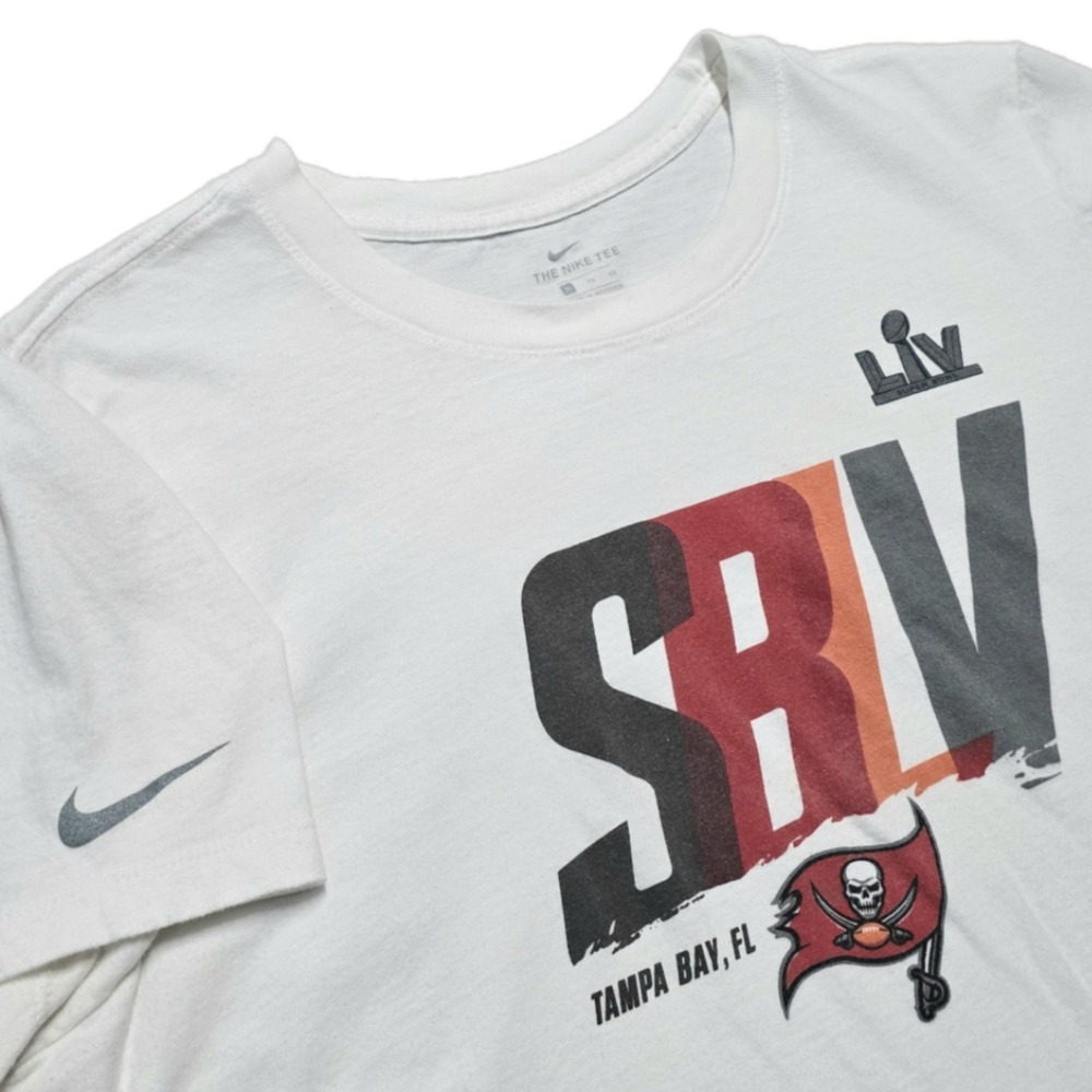 Tampa Bay Buccaneers Nike Superβ Bowl LIV Champions T-Shirt Womens Sz XL White